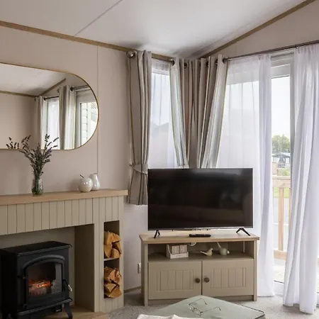 Sandpiper - Stunning With Hot Tub Сasa de vacaciones *