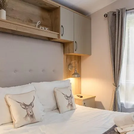 Sandpiper - Stunning With Hot Tub